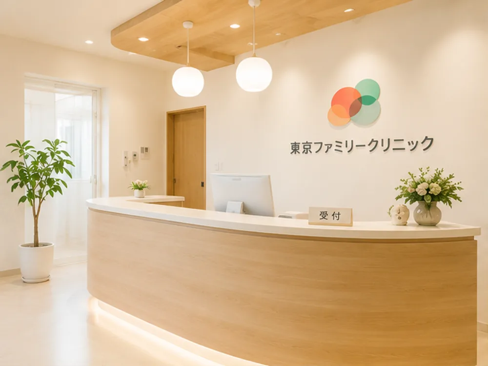受付で対応するスタッフ